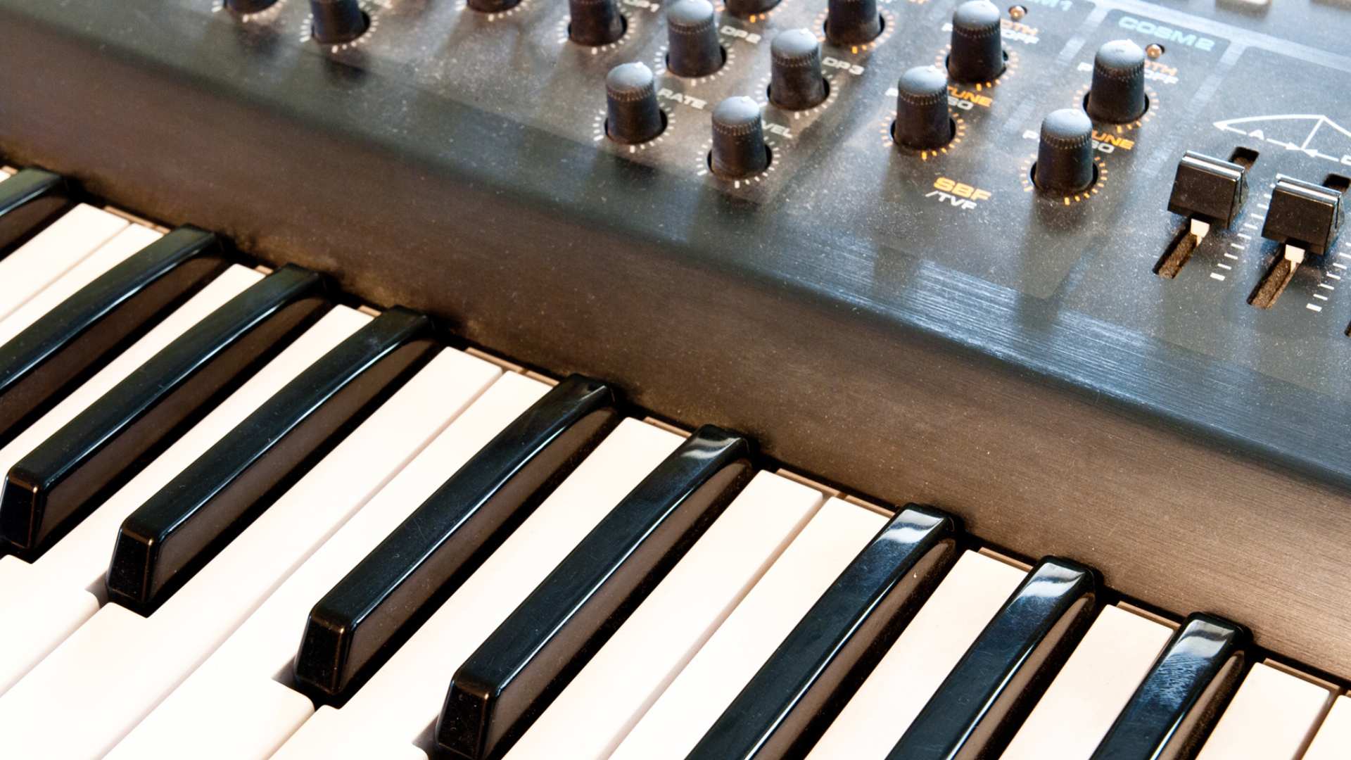synthesizer